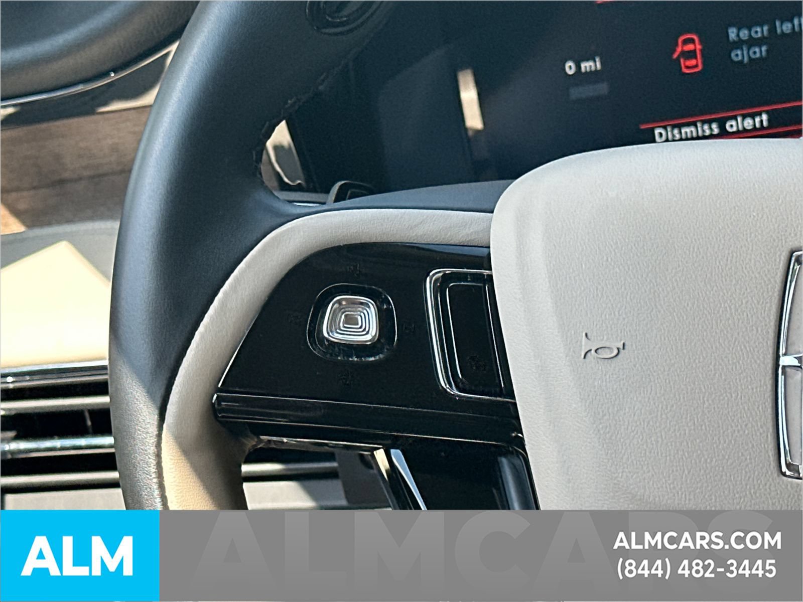 Used 2025 Lincoln Corsair Grand Touring AWD/4WD image 29