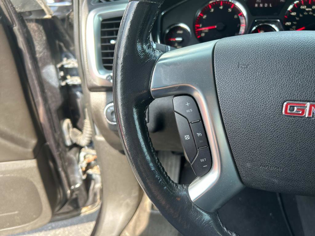 Used 2013 GMC Acadia SLE image 24