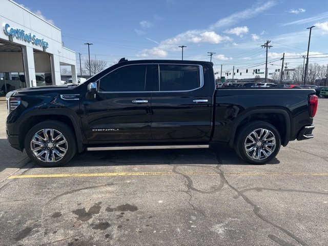 Used 2023 GMC Sierra 1500 Denali w/ Denali Reserve Package image 3
