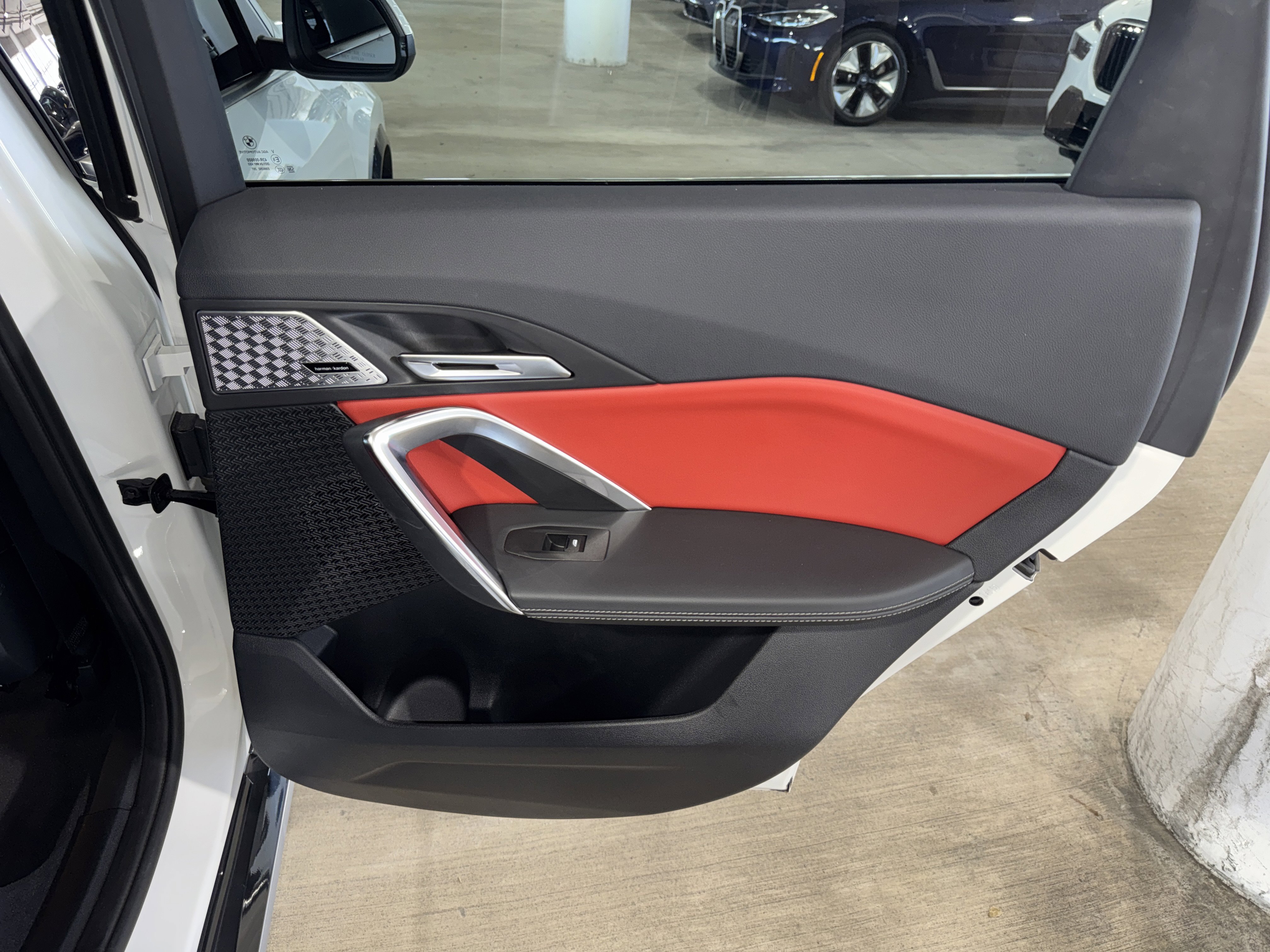 Used 2025 BMW X1 xDrive28i w/ Convenience Package image 11