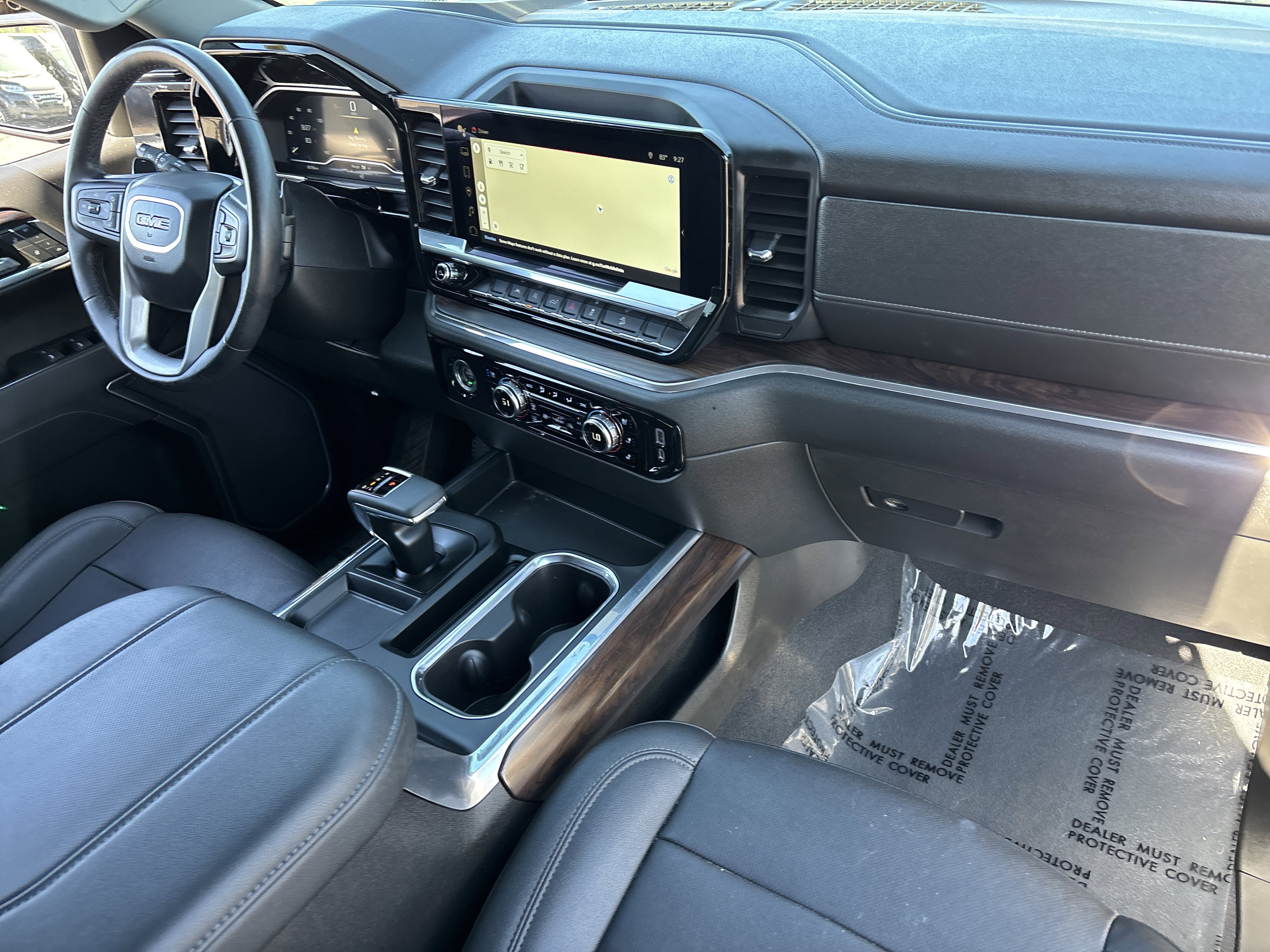 Used 2023 GMC Sierra 1500 SLT w/ SLT Convenience Package AWD/4WD image 9