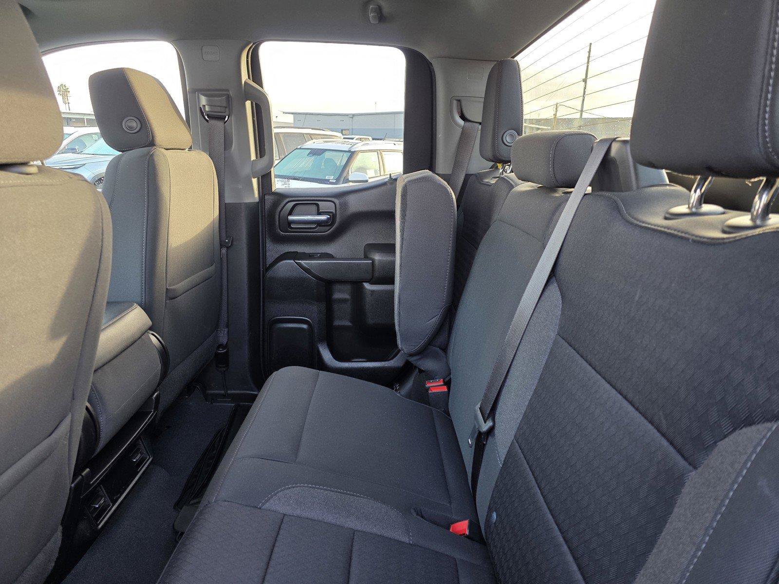 Used 2023 Chevrolet Silverado 1500 Custom RWD image 15