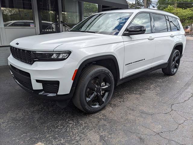 Used 2023 Jeep Grand Cherokee L Laredo