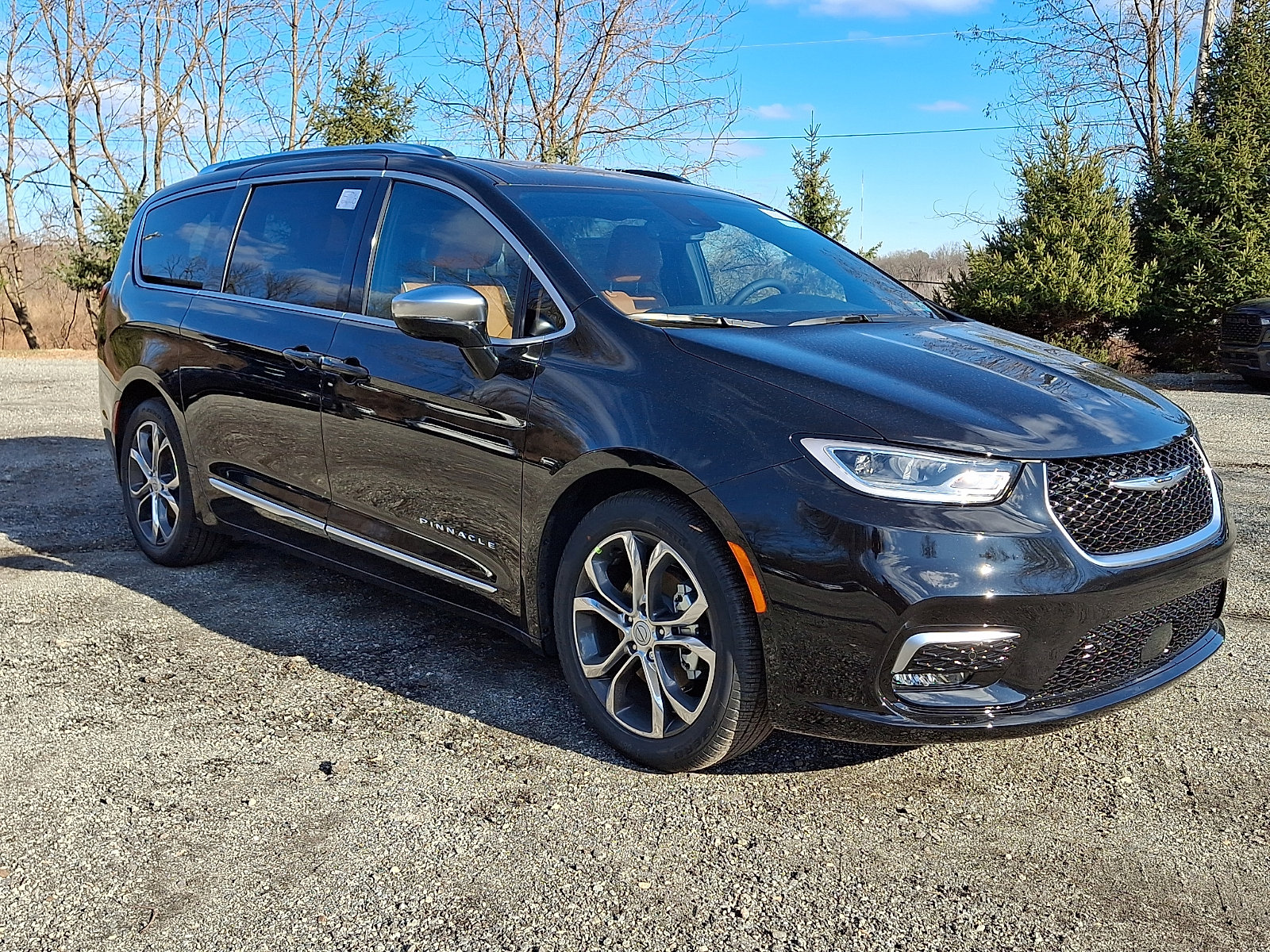 New 2026 Chrysler Pacifica Pinnacle image 2