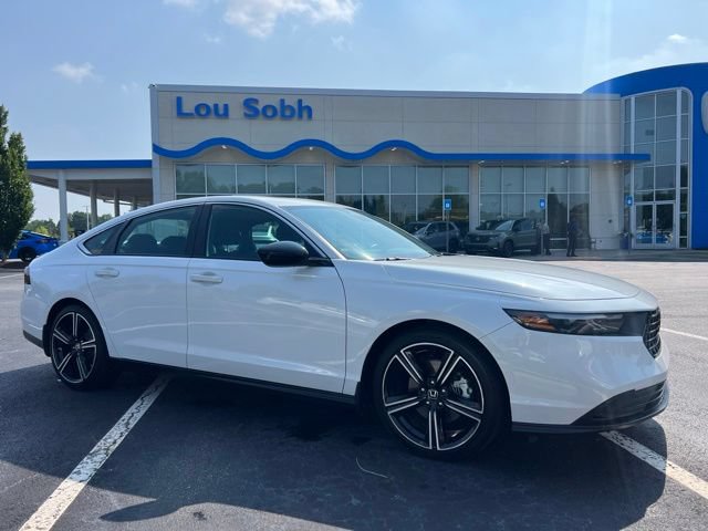 Used 2023 Honda Accord Sport image 4