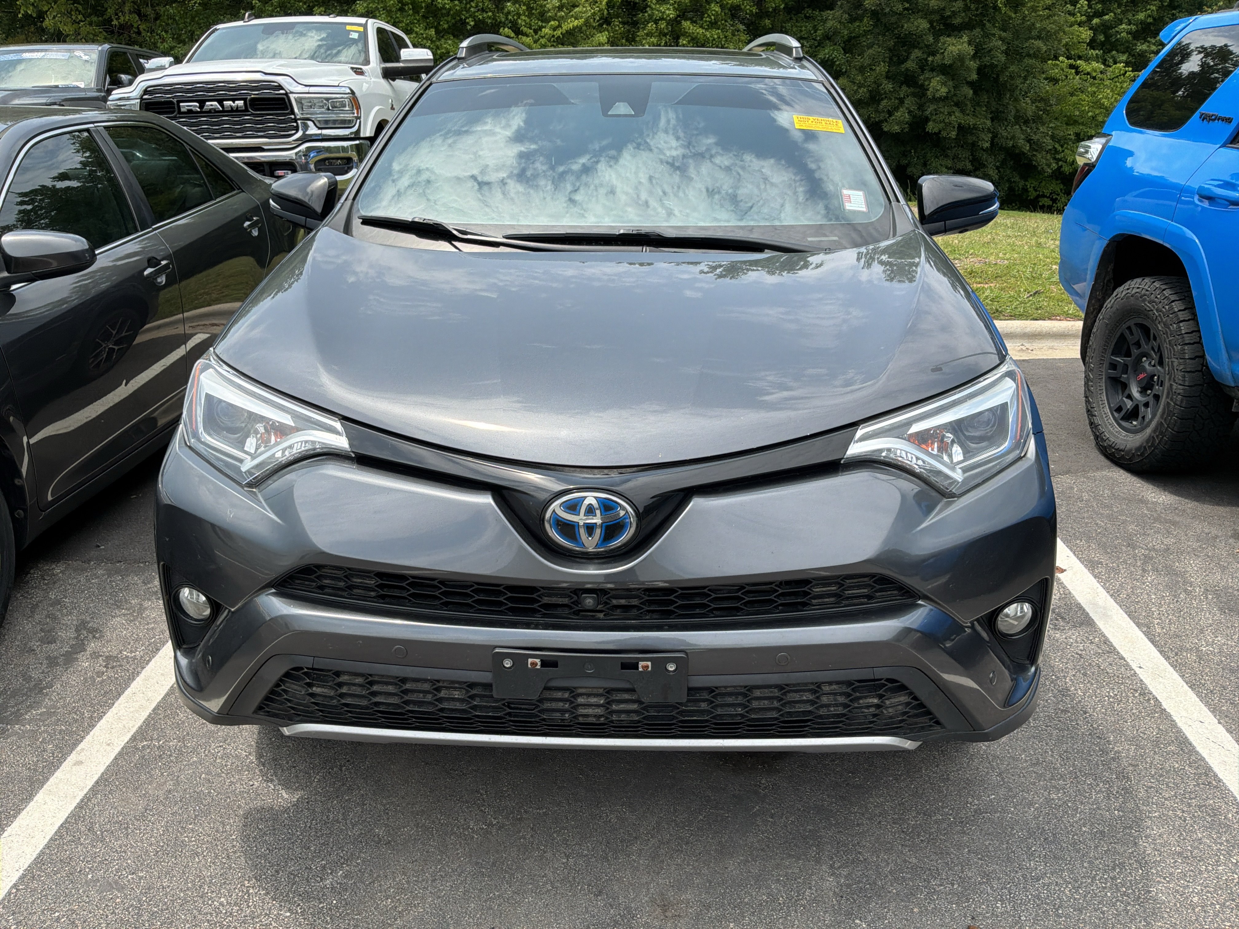 Used 2017 Toyota RAV4 SE w/ Advanced Technology Package AWD/4WD image 2