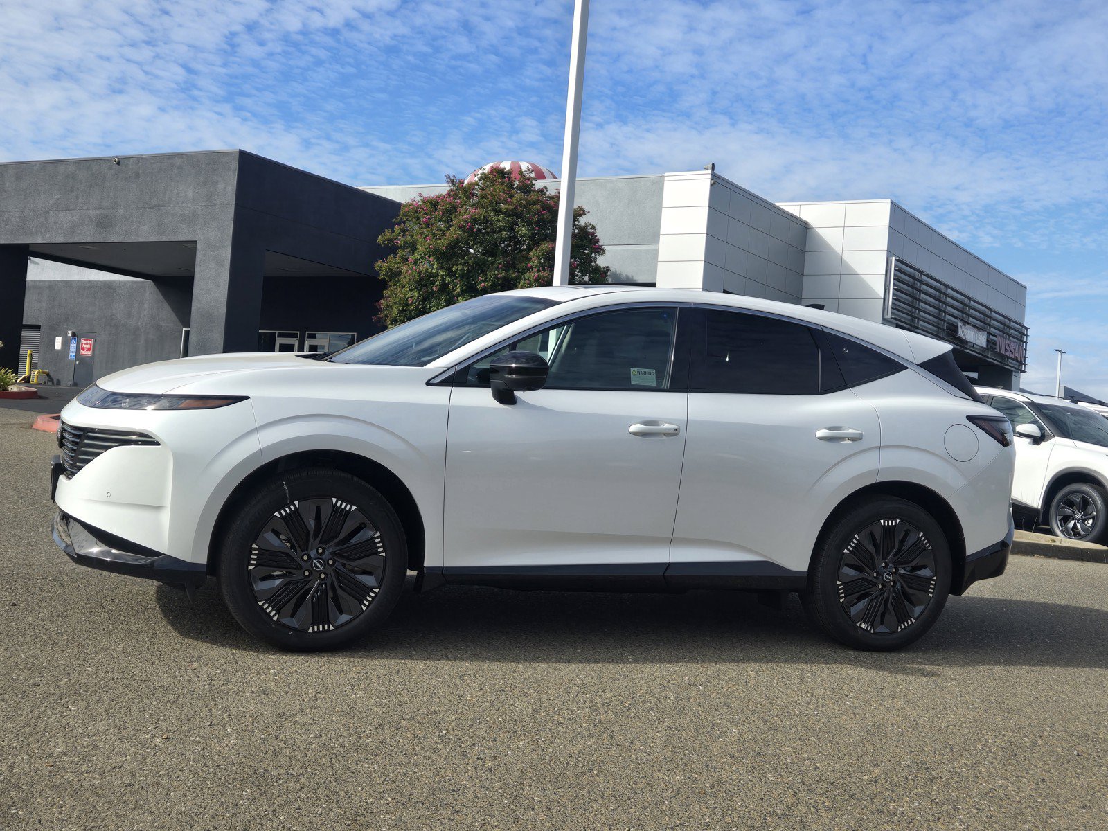 New 2026 Nissan Murano Platinum w/ Cargo Package AWD/4WD image 7
