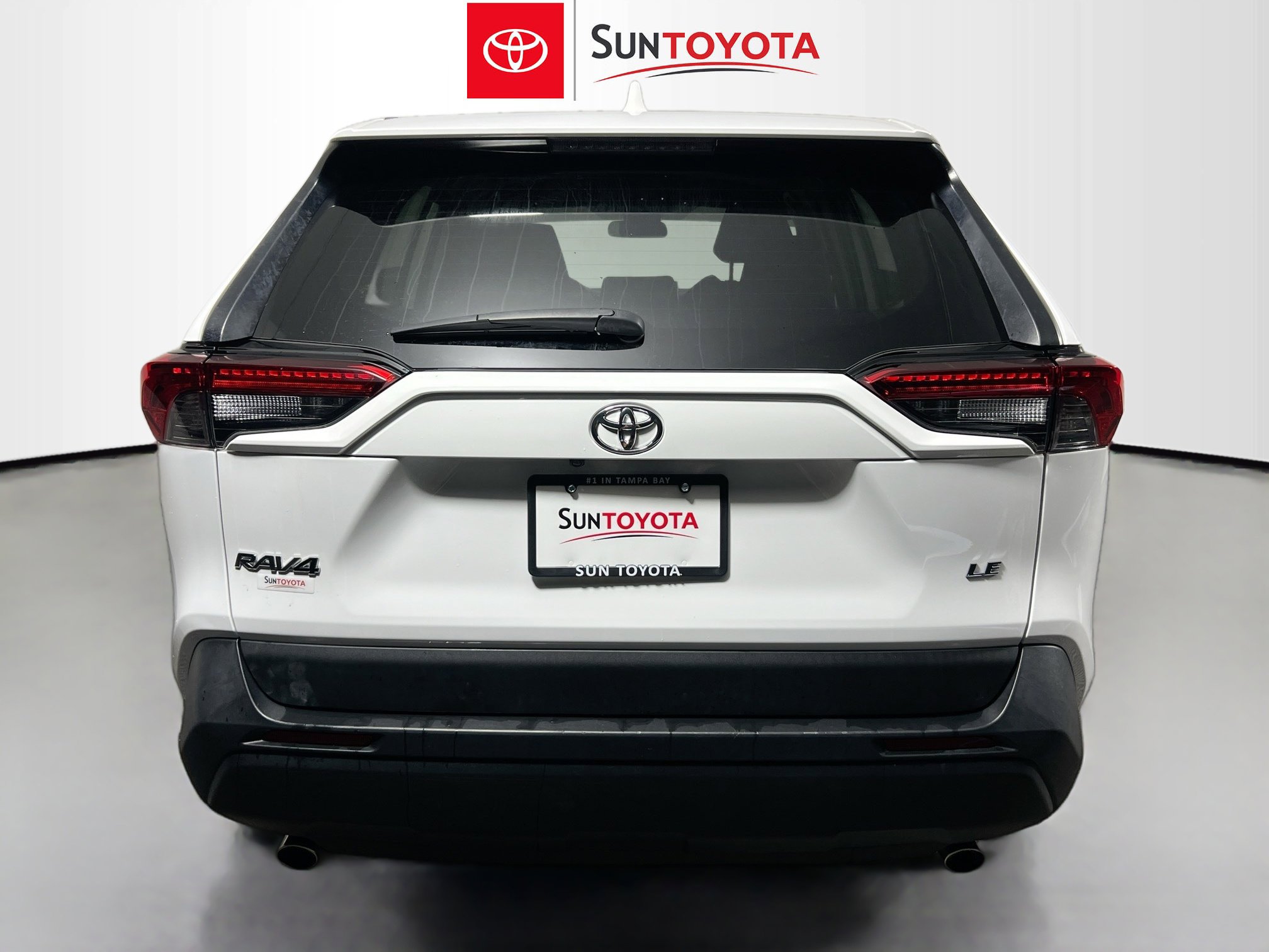 Used 2024 Toyota RAV4 LE FWD image 5