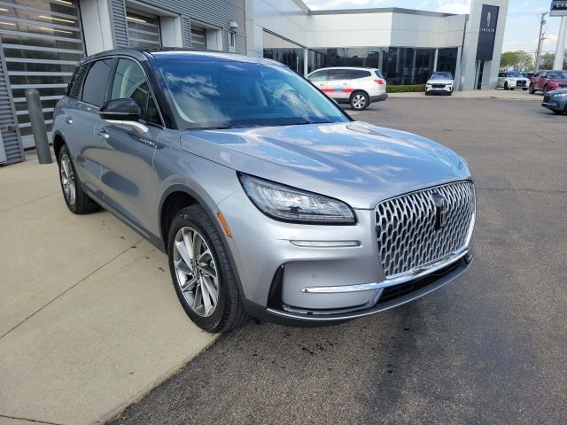 Certified 2024 Lincoln Corsair AWD w/ Equipment Group 101A image 3