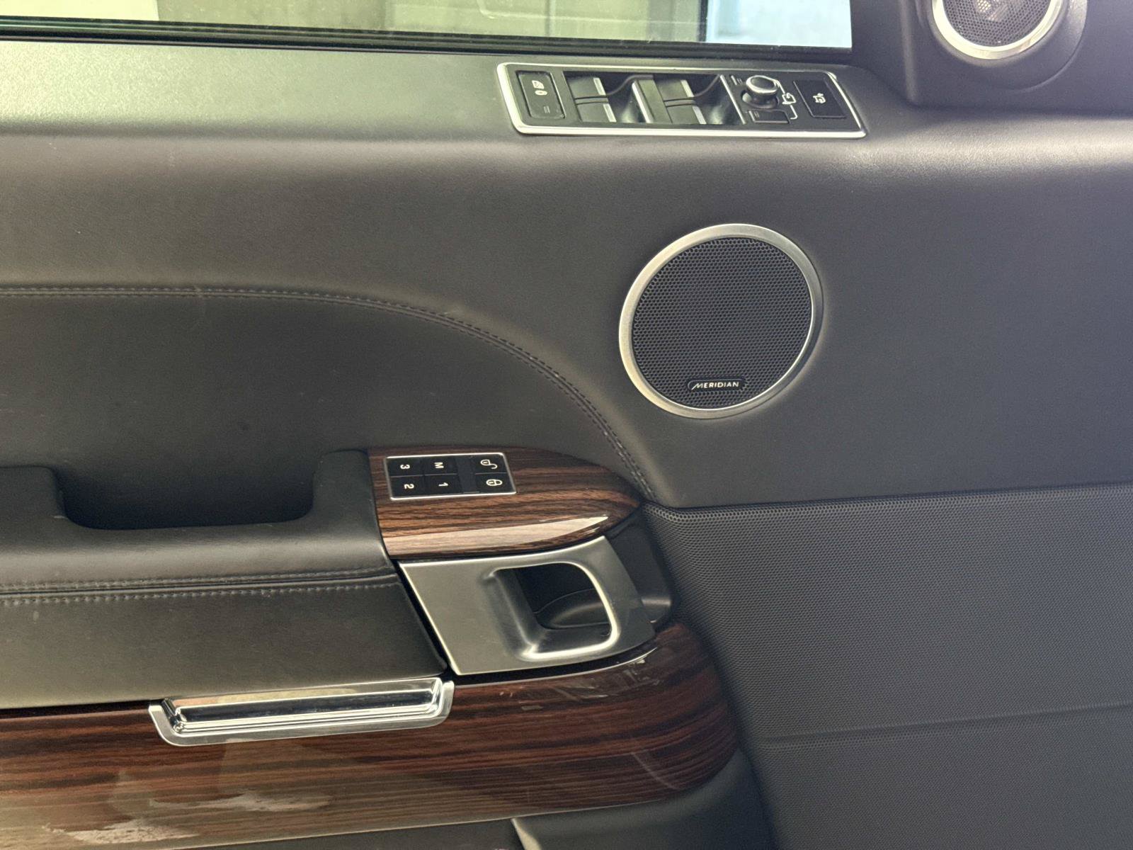 Used 2014 Land Rover Range Rover Long Wheelbase Autobiography AWD/4WD image 18