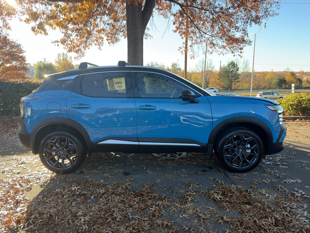 New 2026 Nissan Kicks SR w/ Cold Weather Package image 8