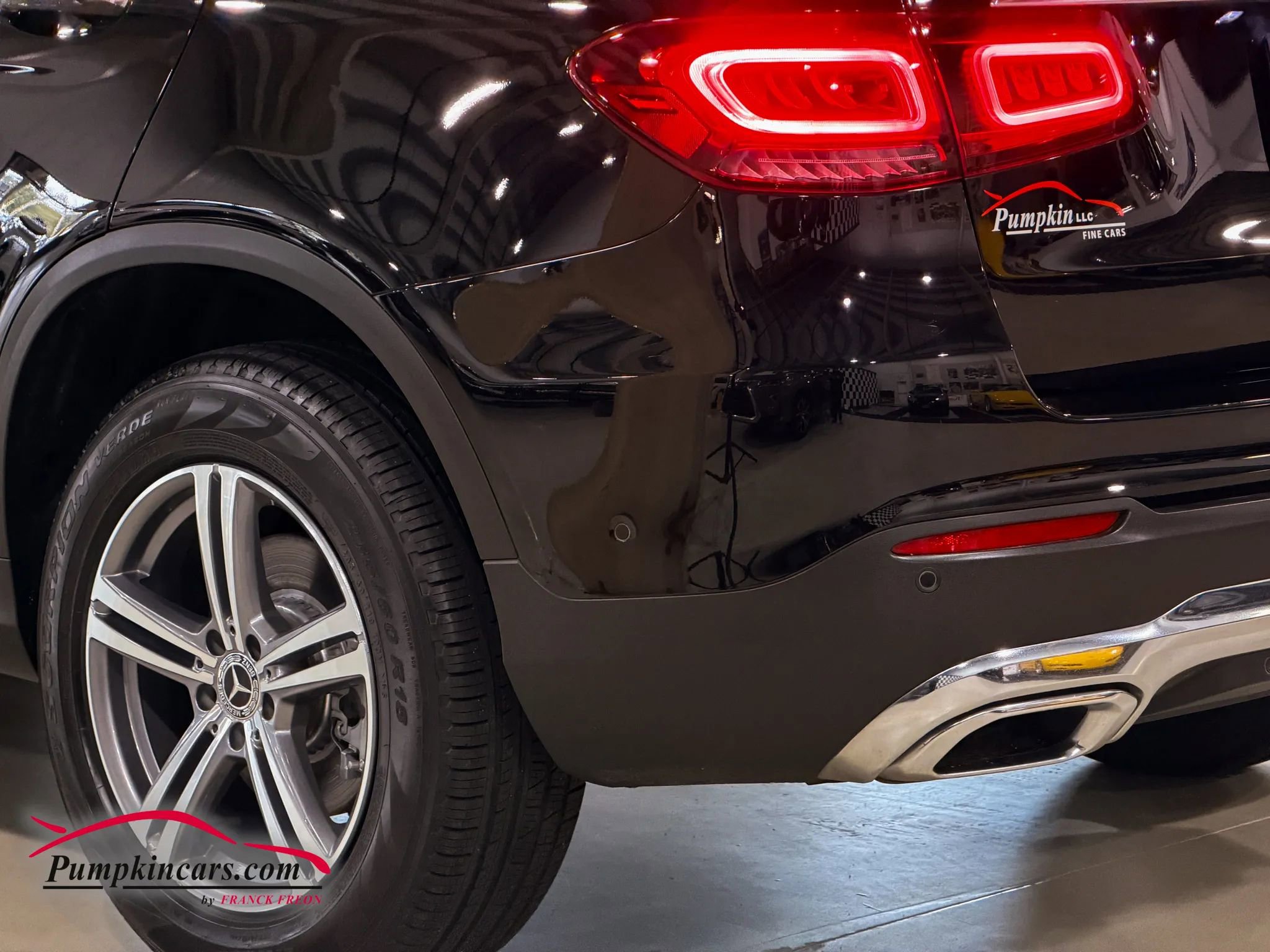 Used 2022 Mercedes-Benz GLC 300 4MATIC w/ Multimedia Package Lite image 41