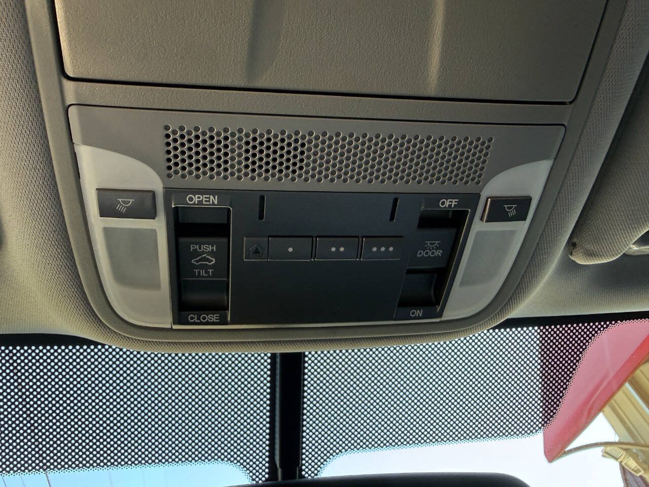 Used 2015 Acura TLX FWD image 35