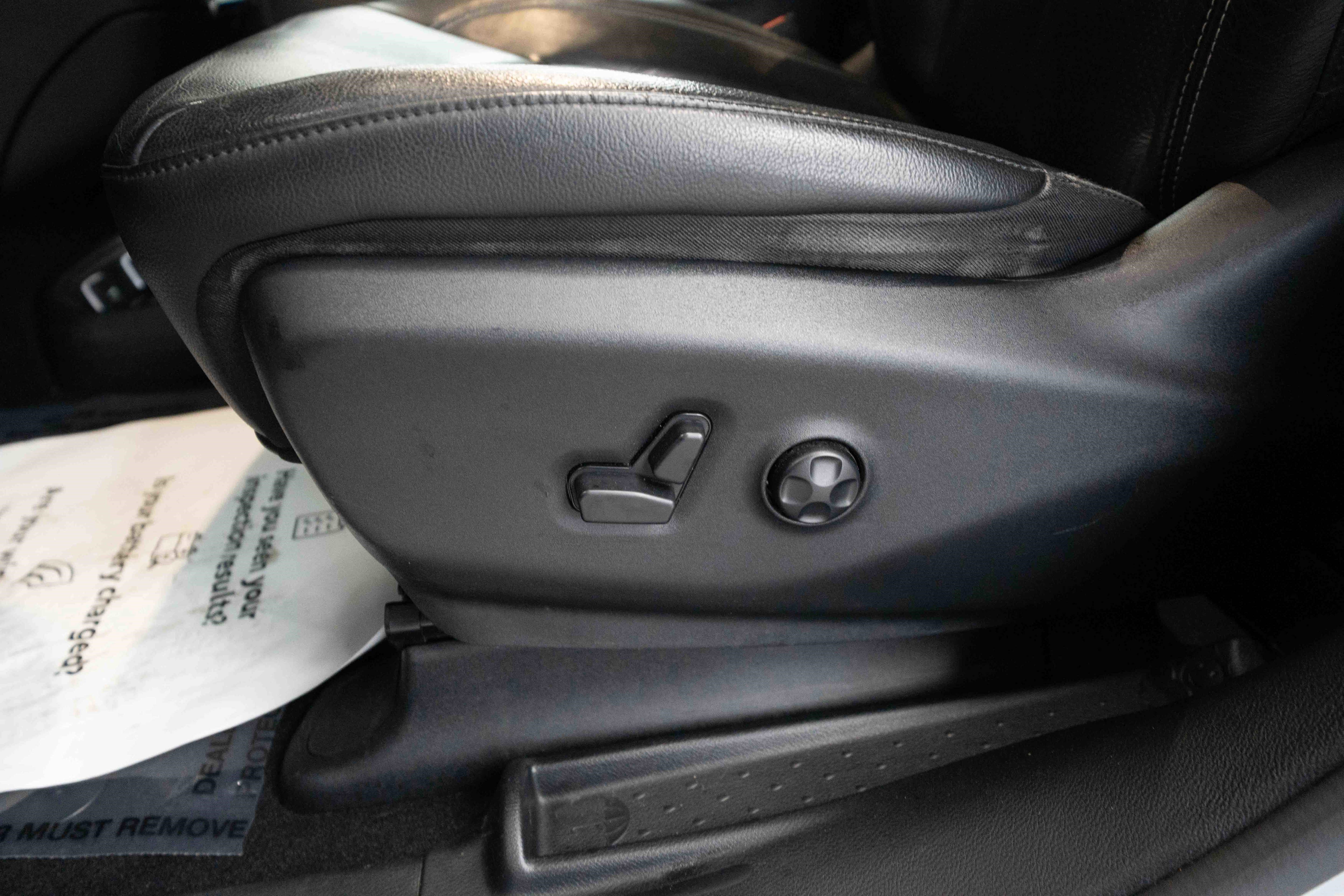 Used 2020 Chrysler Pacifica Touring-L Plus w/ Advanced Safetytec Group image 12