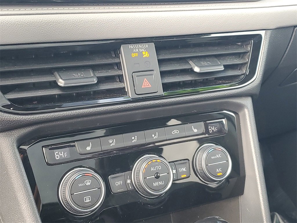 Used 2022 Volkswagen Taos SEL image 24