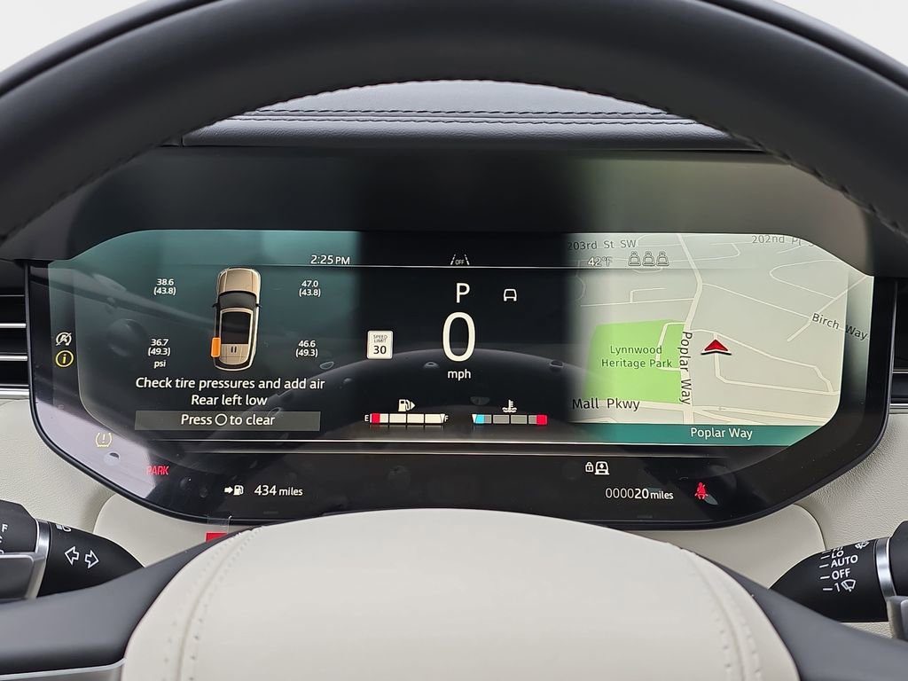 New 2026 Land Rover Range Rover SE image 19