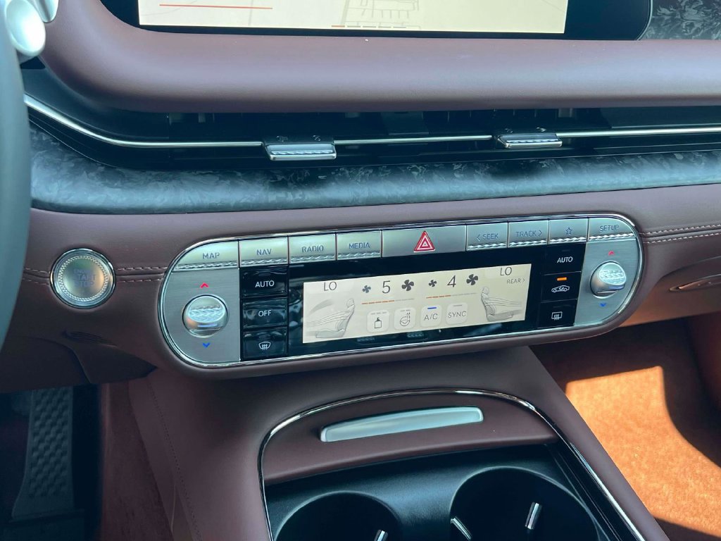 New 2026 Genesis G90 3.5T AWD/4WD image 21