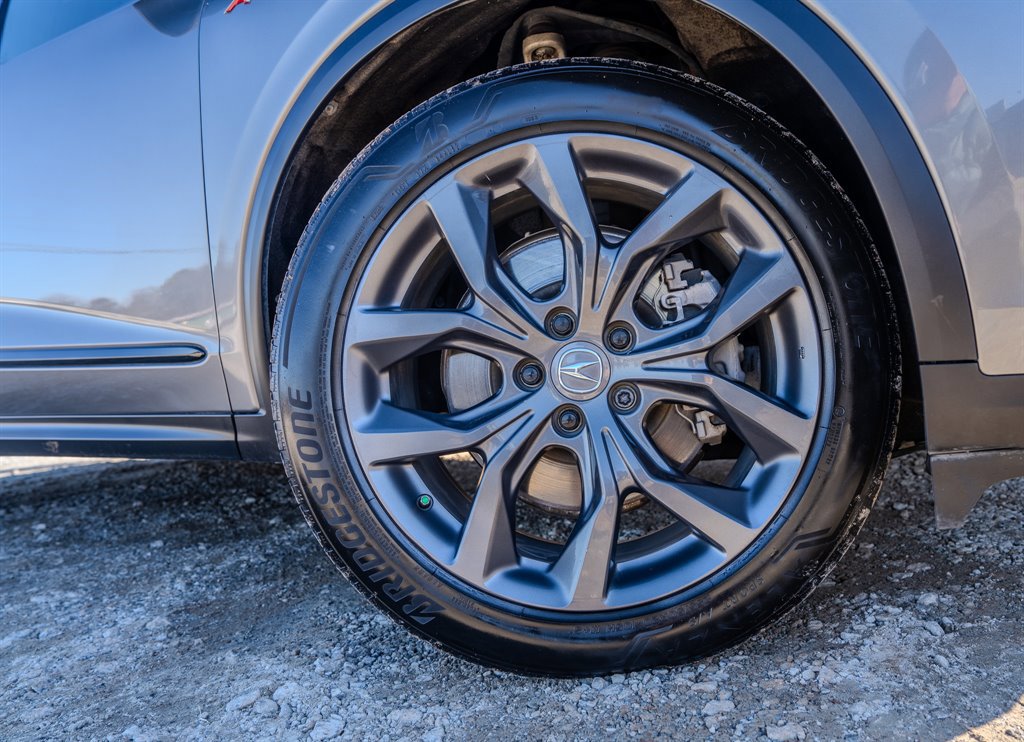 Used 2023 Acura MDX A-Spec image 13