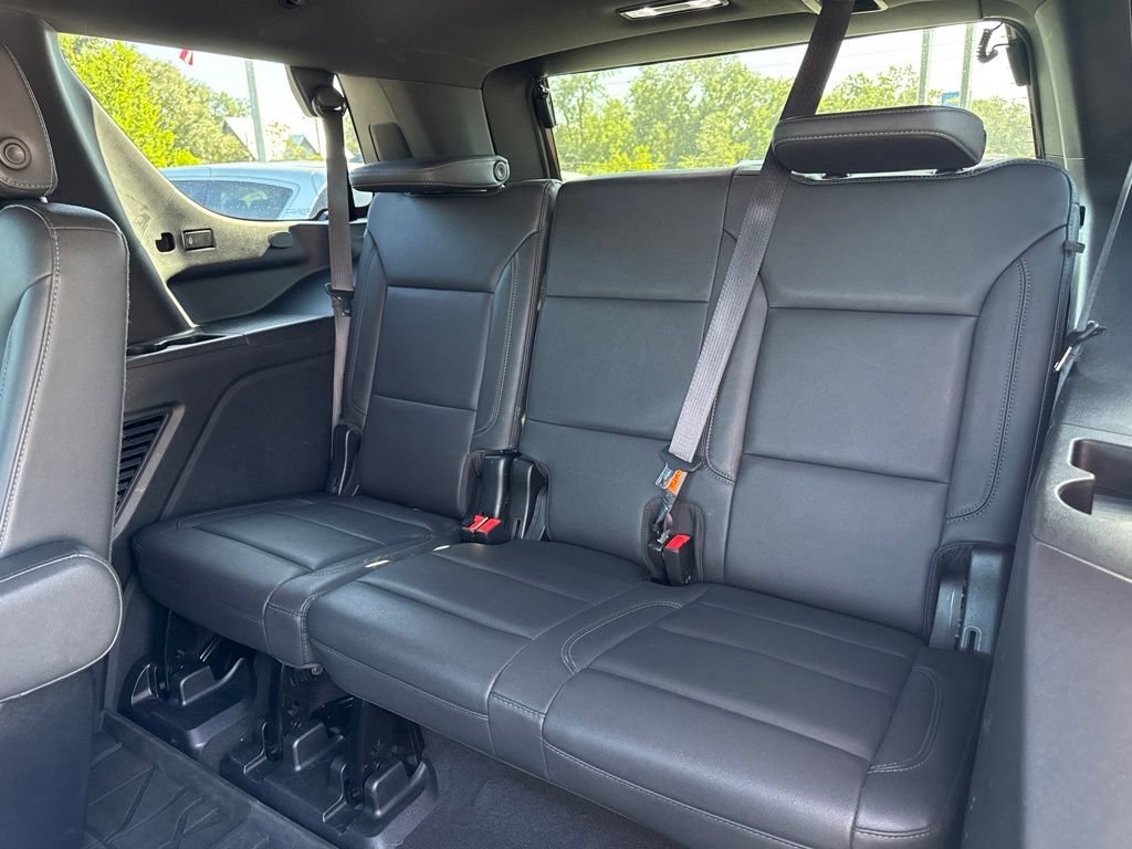 Used 2022 Chevrolet Tahoe LT w/ LT Signature Plus Package RWD image 9