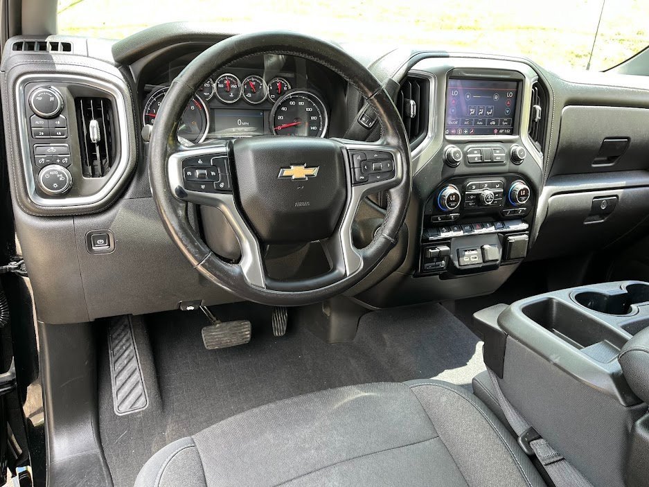 Used 2019 Chevrolet Silverado 1500 LT w/ All-Star Edition image 10