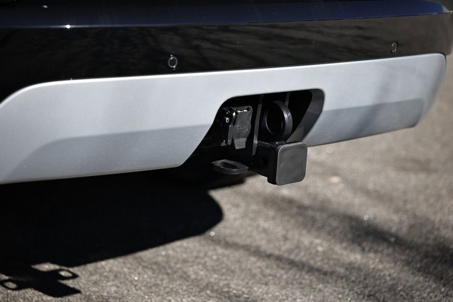 New 2025 Land Rover Discovery Metropolitan Edition image 13