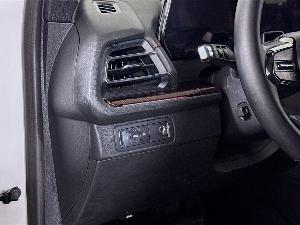 Certified 2025 Chevrolet Traverse RS FWD image 8