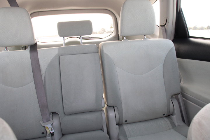Used 2012 Toyota Prius V Three image 19