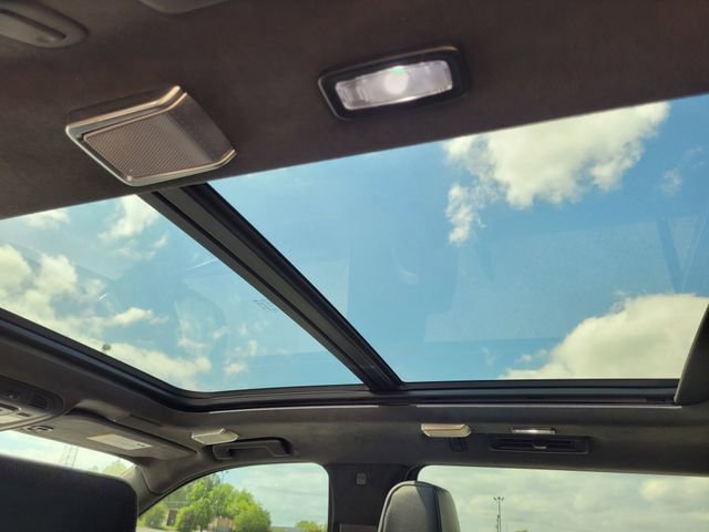 Used 2023 Cadillac Escalade ESV Sport Platinum image 22