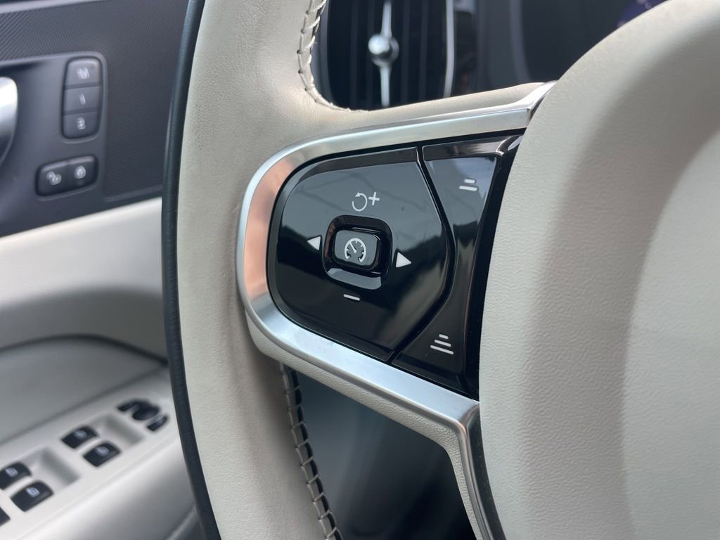 Certified 2024 Volvo XC60 B5 Core w/ Climate Package image 38