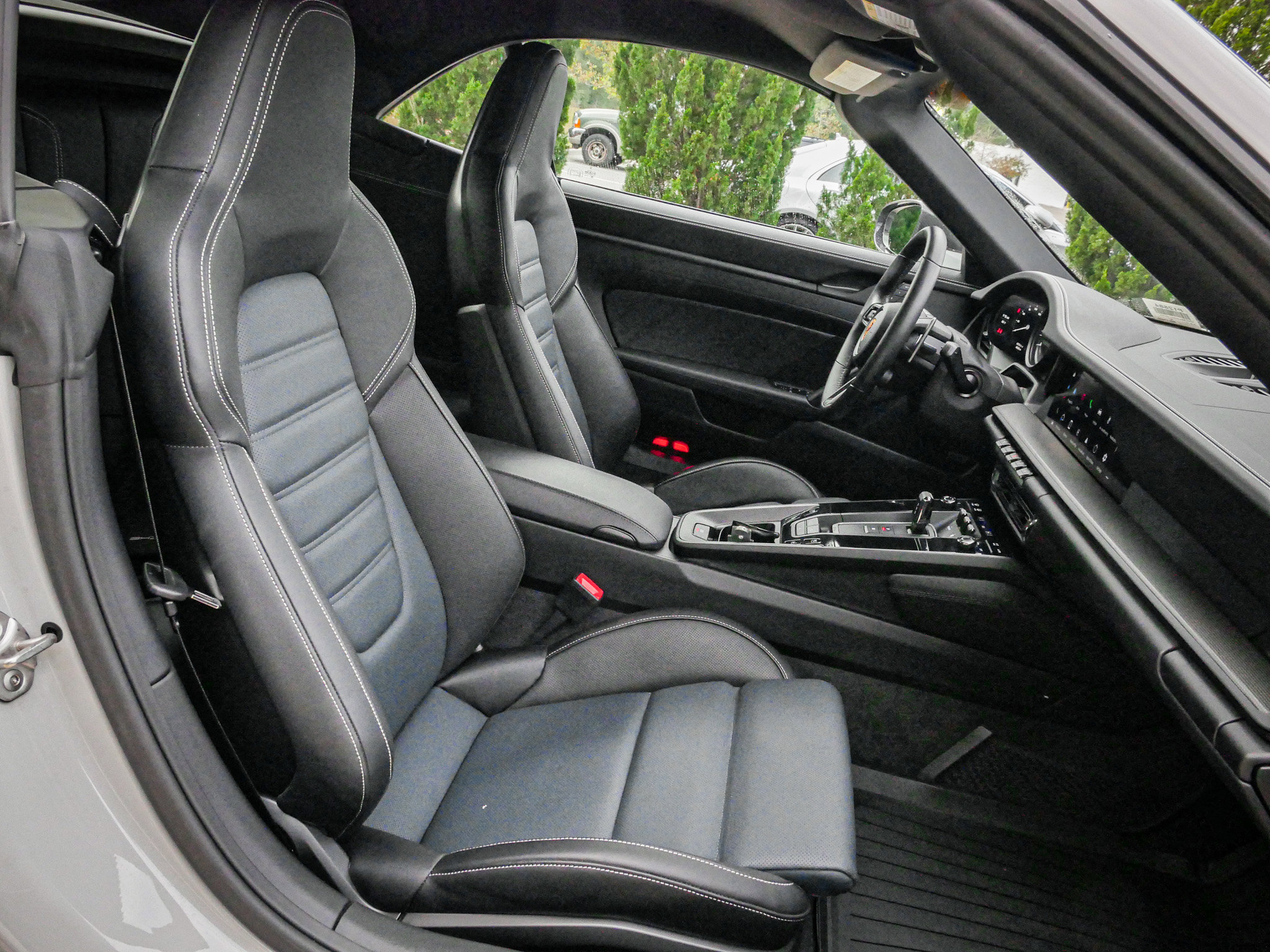 Used 2024 Porsche 911 Carrera 4 GTS image 33