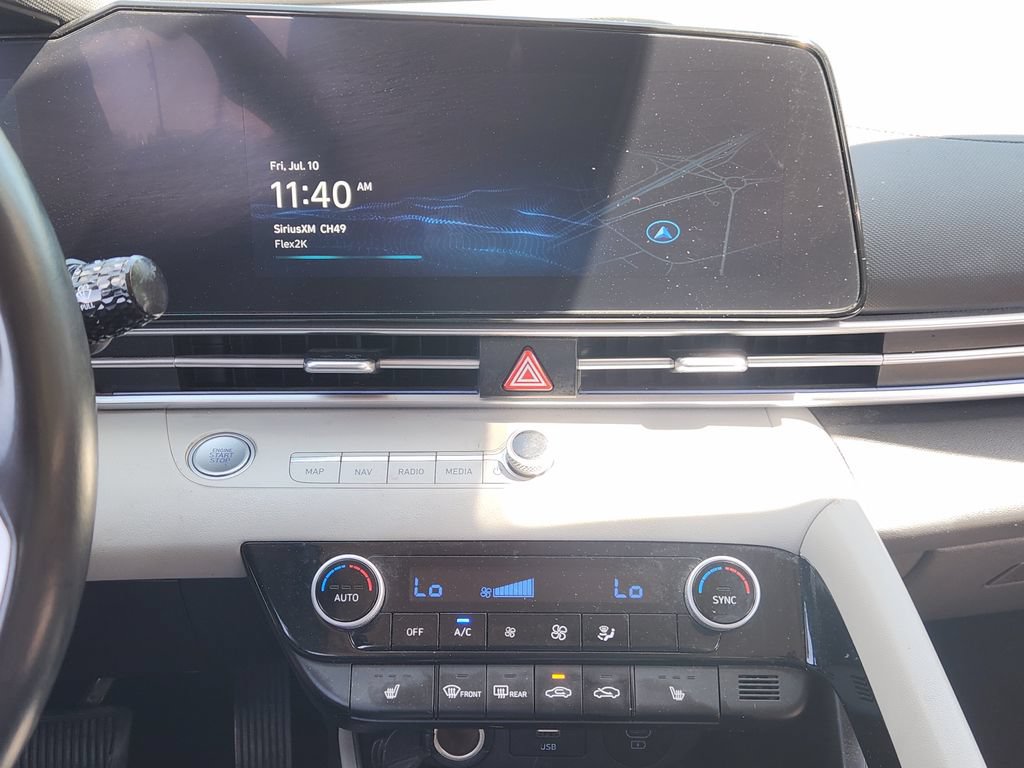 Used 2024 Hyundai Elantra Limited FWD image 13
