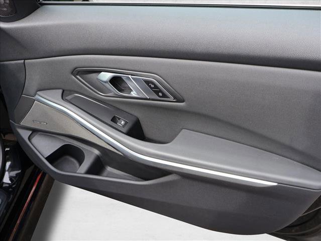 Used 2019 BMW 330i Sedan w/ Premium Package image 30