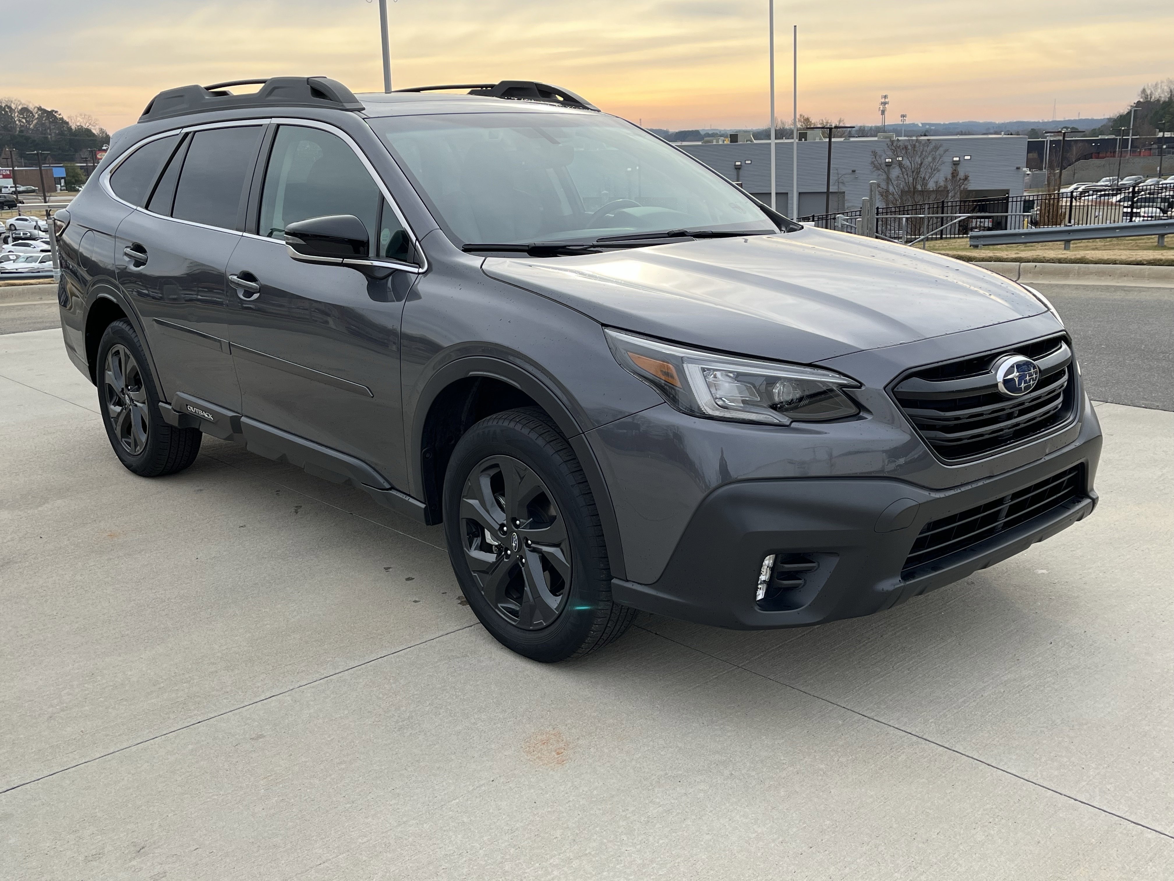 Used 2022 Subaru Outback Onyx Edition XT image 2
