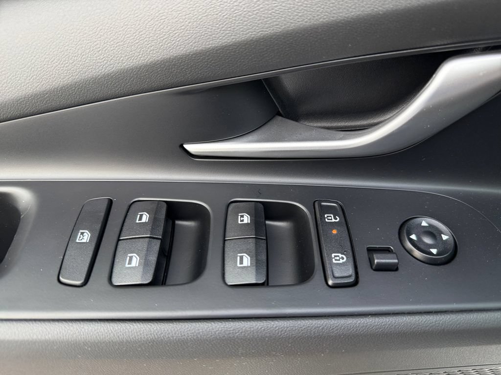 New 2026 Hyundai Elantra SE FWD image 25