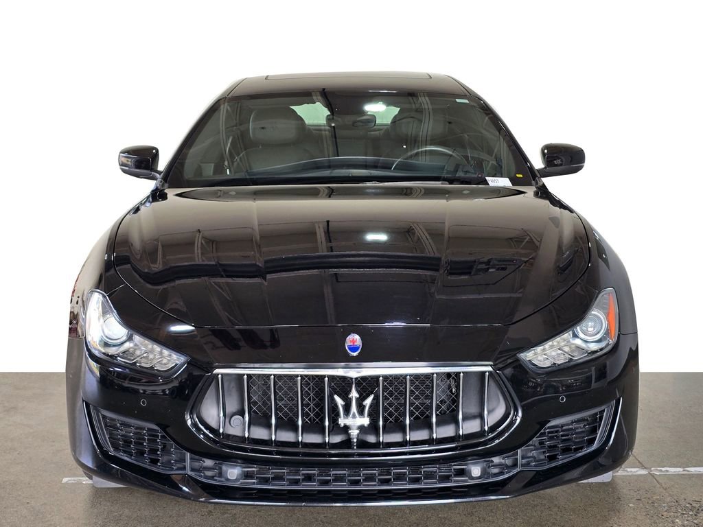 Used 2018 Maserati Ghibli image 2