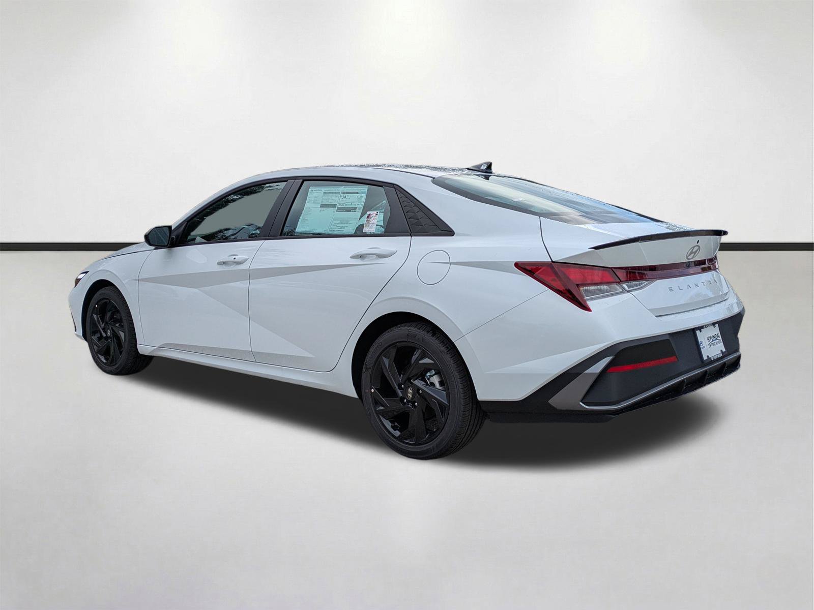 New 2026 Hyundai Elantra SEL Sport FWD image 7
