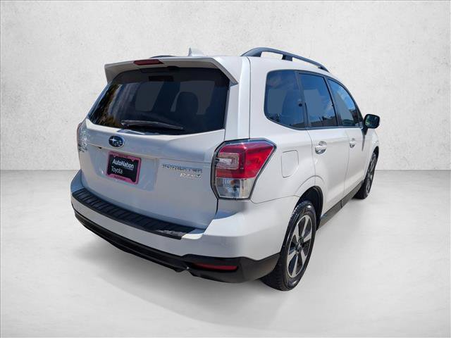 Used 2017 Subaru Forester 2.5i Premium w/ All-Weather Package AWD/4WD image 5