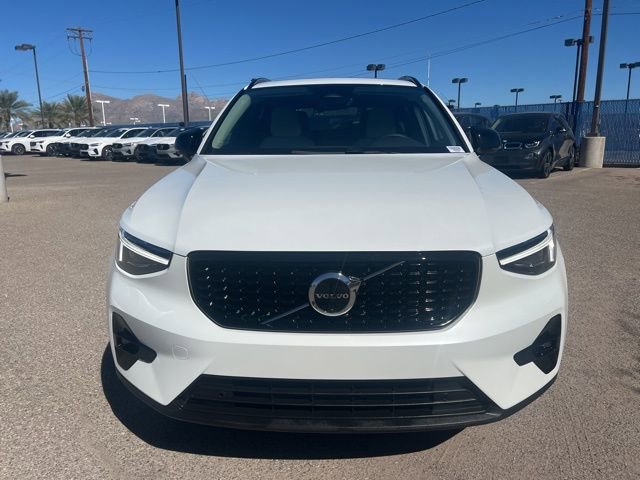New 2026 Volvo XC40 B5 Plus w/ Protection Package Premier AWD/4WD image 9