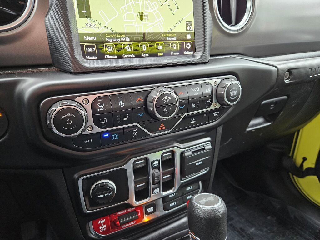 Used 2023 Jeep Wrangler Unlimited Rubicon 4xe w/ Cold Weather Group AWD/4WD image 24
