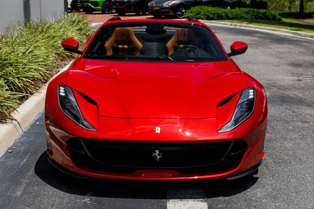 Used 2023 Ferrari 812 GTS RWD image 8