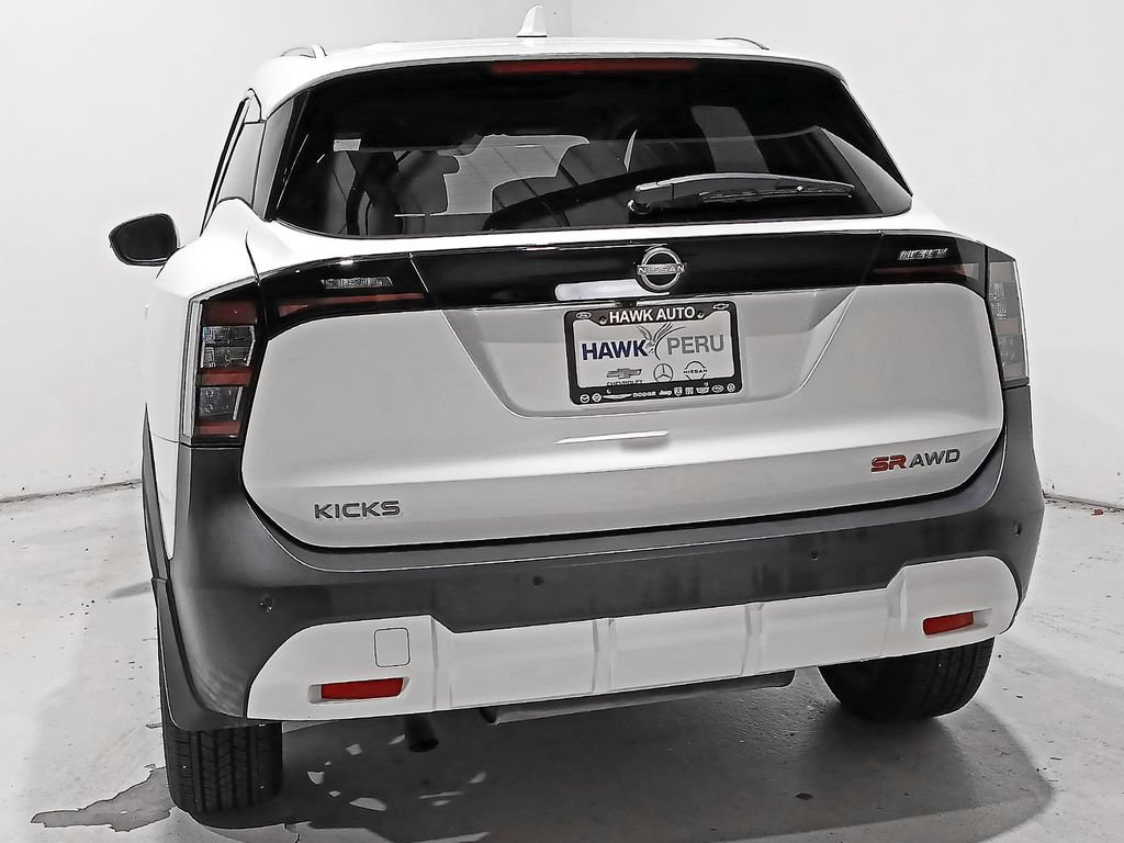 Certified 2025 Nissan Kicks SR w/ SR Premium Package AWD/4WD image 5