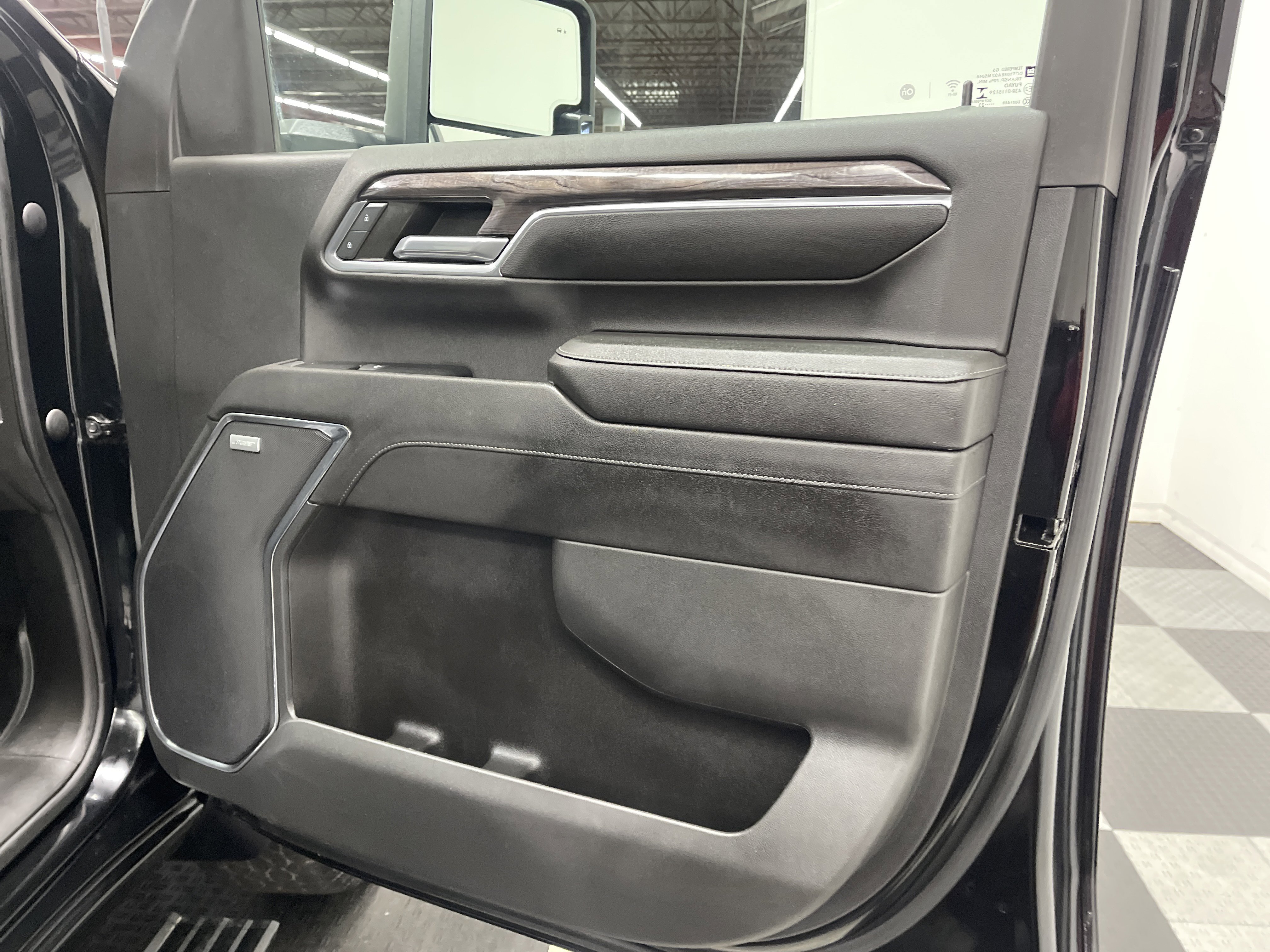 Used 2024 Chevrolet Silverado 3500 LTZ w/ LTZ Premium Package image 23