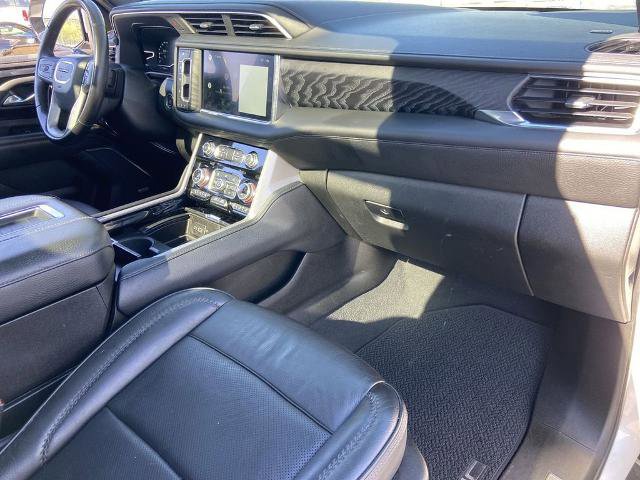 Used 2022 GMC Yukon Denali w/ Denali Reserve Package image 26