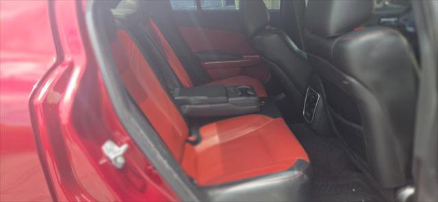 Used 2017 Dodge Charger SXT w/ Plus Group RWD image 18