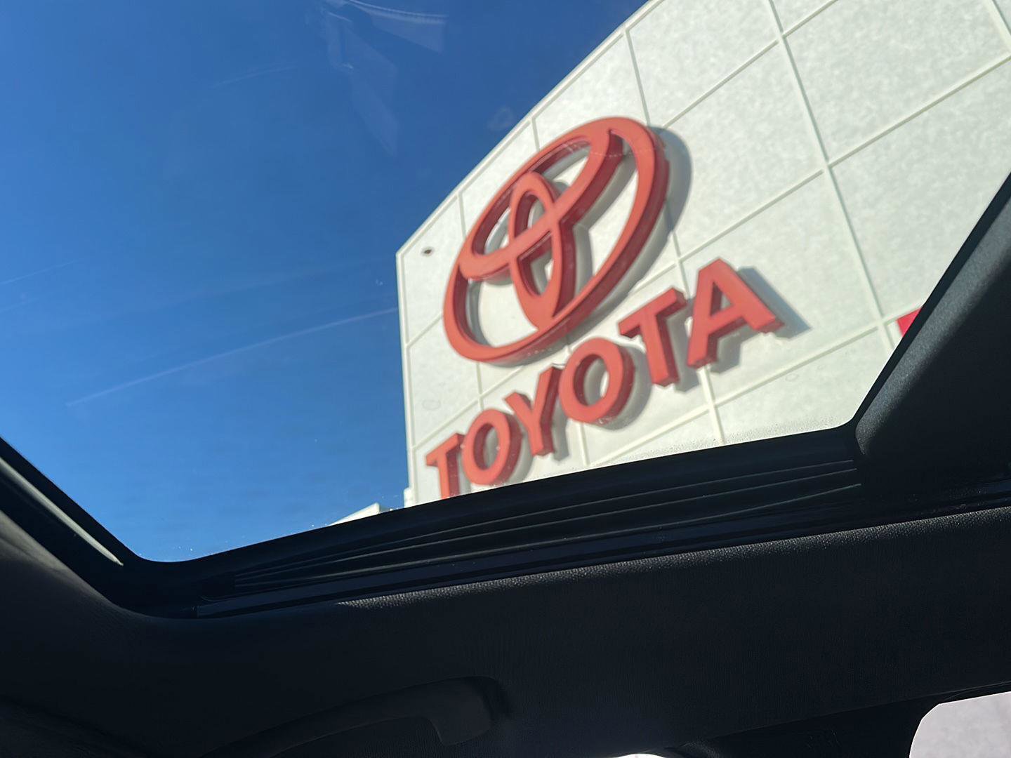 Used 2014 Jeep Grand Cherokee SRT w/ Trailer Tow Group IV image 15