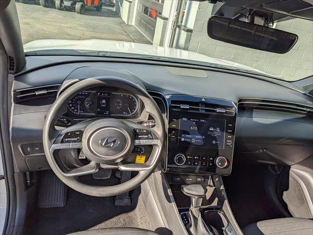 Used 2024 Hyundai Santa Cruz SE image 13