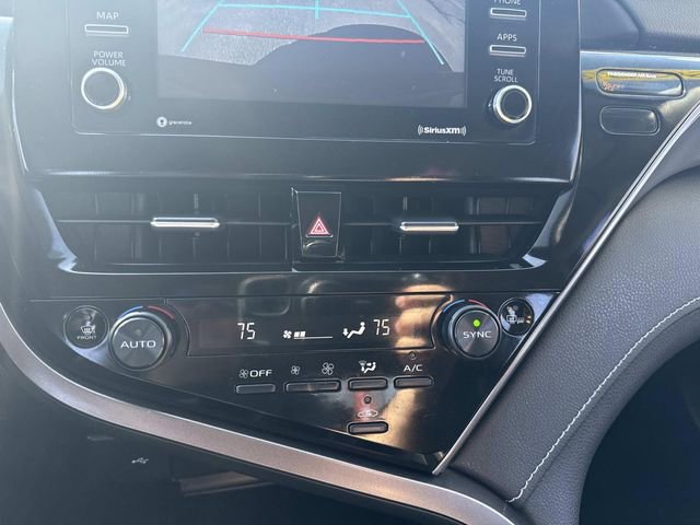 Used 2023 Toyota Camry SE image 25