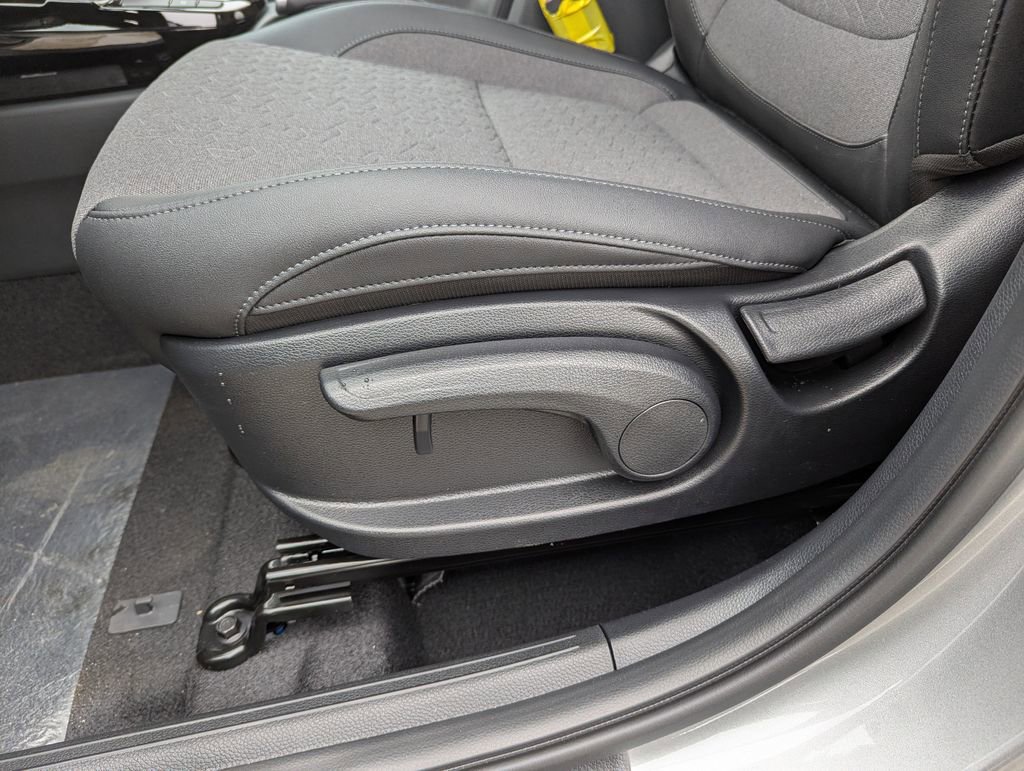 New 2026 Kia Seltos S FWD image 20