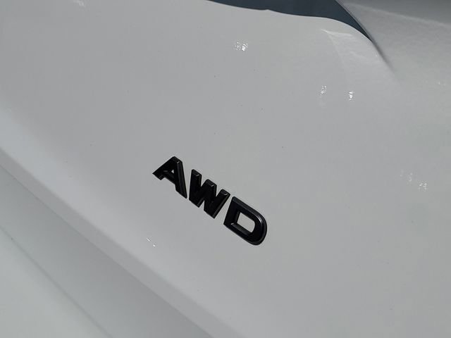 Used 2024 Nissan Rogue S image 6