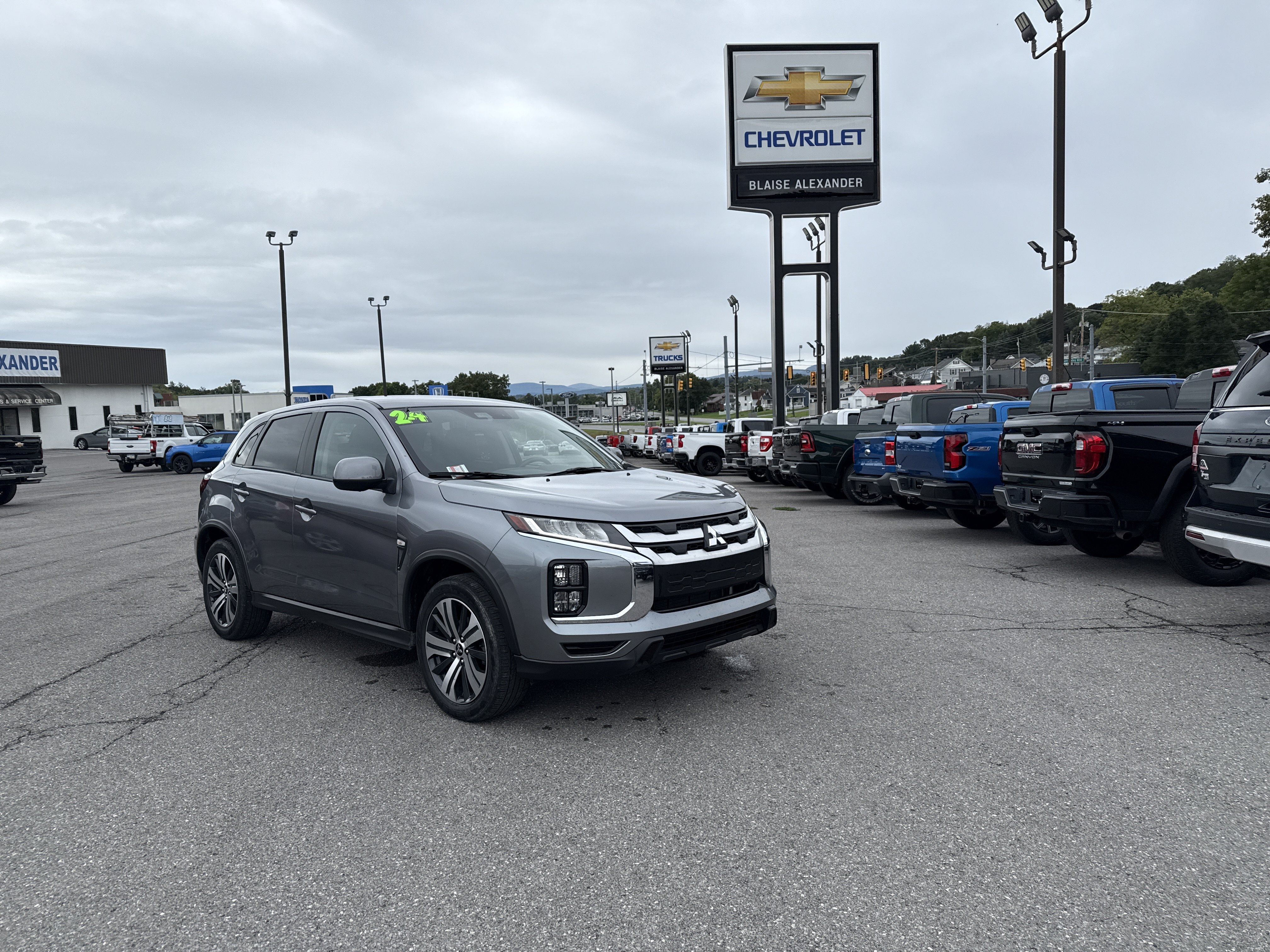 Used 2024 Mitsubishi Outlander Sport ES